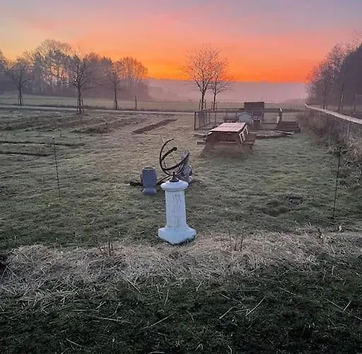 Farmen - Beautiful View Among Animals Ornebjerg